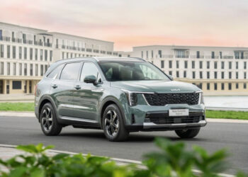 xehay sorento hybrid 70626 6.jpg