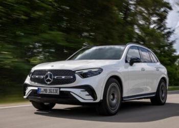 xehay 350e phev 080626 1.jpg