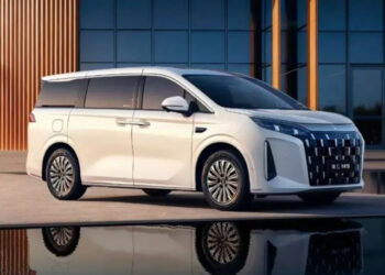 xehay byd m9 300626 6.jpg