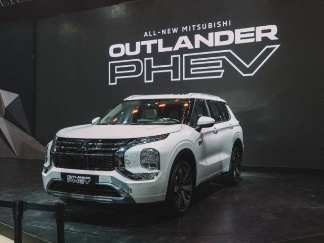 xehay outlander phev 050626 3.jpg