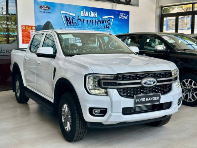 Ford Ranger XLS 2026 âm thầm được cải tiến trang bị: Bản tiêu chuẩn lần đầu có hộp số 10 cấp, giá bán không đổi xehay ranger xls 220626 1.jpg