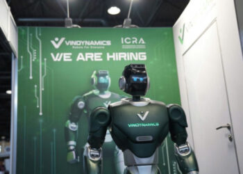 xehay robot 020626 1.jpg