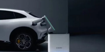 xehay robot sac xiaomi 130626 2.jpg