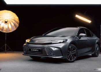 Toyota giảm 140 triệu đồng cho Camry HEV Premium: Giá xe chỉ còn 1,32 tỷ đồng 1131783050359 toyota giam 140 trieu dong cho camry hev premium anhdaidien.jpg