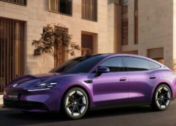 MG 07 vướng tranh cãi sao chép Porsche Taycan, hãng phải dừng livestream giới thiệu xe giữa chừng 1391783495740 mg 07 vuong tranh cai sao chep porsche taycan anhdaidien.jpg