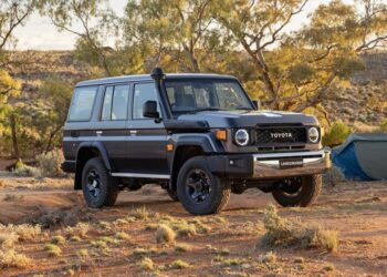 2025 07 toyota landcruiser 70 series gxl wagon jpg.19813.jpeg