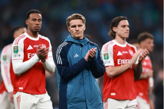 3 tru cot arsenal bat ngo vang mat truoc tran tai dau atletico.png