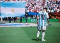 Lionel Messi khóc nức nở sau thất bại trước Tây Ban Nha 5 2007062337.jpg