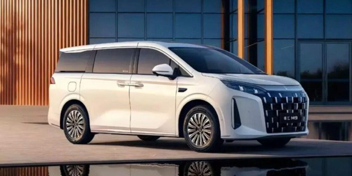 9101782892865 byd m9 co phien ban taxi gia re anhdaidien.jpg