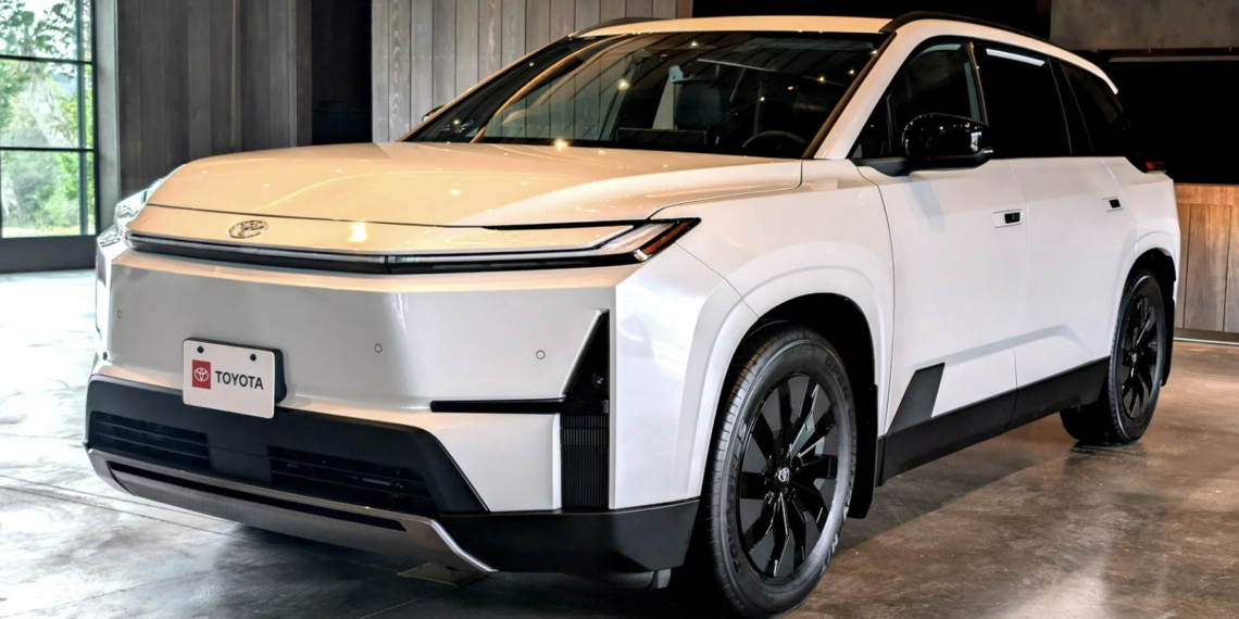 Highlander Hybrid bán quá chạy, Toyota lùi kế hoạch ra mắt bản thuần điện highlander 2026 07 11 lu c 11 39 03 png.19923.png