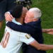 HLV Deschamps tiết lộ chuyện đưa Mbappe rời sân sớm hlv deschamps tiet lo chuyen dua mbappe roi san som 1007063336.jpg