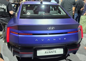 hyundai elantra 2027 a1 jpg.19638.jpeg
