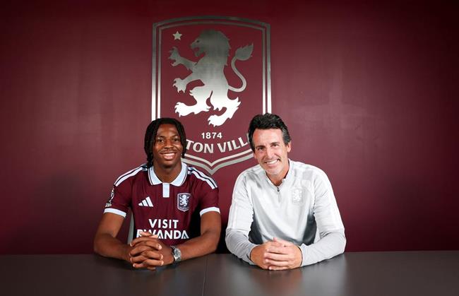 Aston Villa phá kỷ lục để chiêu mộ hiện tượng World Cup johan manzambi 1807174905.jpg