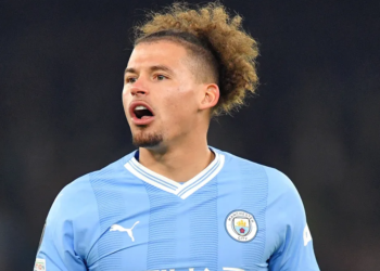 kalvin phillips chuan bi roi man city.png