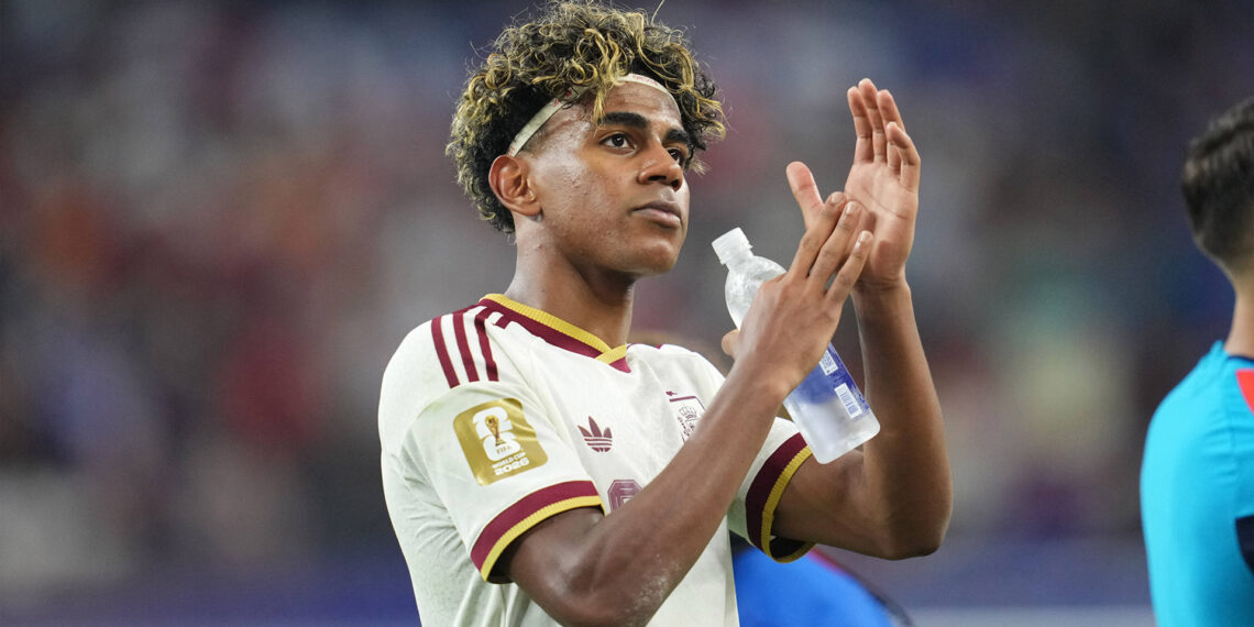 Lamine Yamal đứng trước cơ hội đi vào lịch sử World Cup lamine yamal dung truoc co hoi di vao lich su world cup.jpg