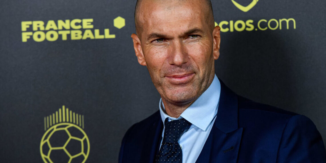 Lộ diện thời điểm Zinedine Zidane chính thức tiếp quản ghế nóng lo dien thoi diem zinedine zidane chinh thuc tiep quan ghe nong tuyen phap.jpg