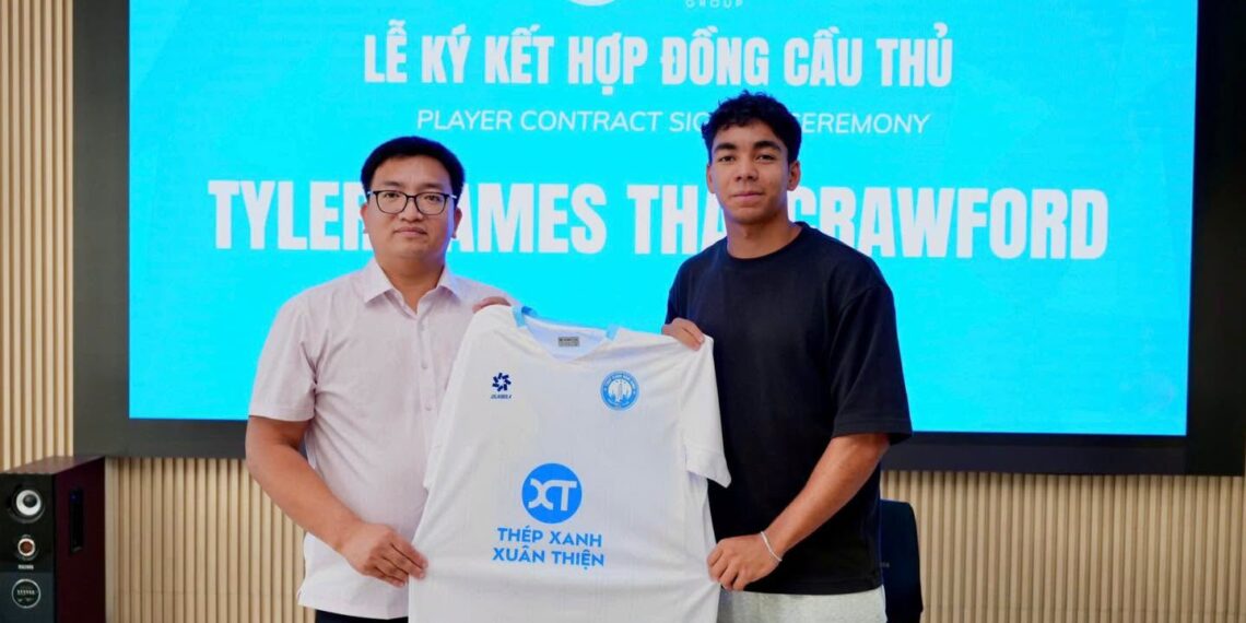 nam dinh ra mat sao viet kieu canada tyler james thai crawford 2307230001.jpg