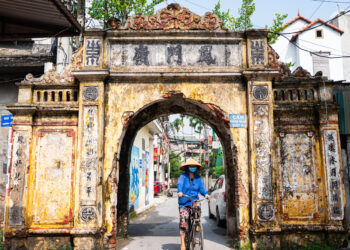 ngoi lang hollywood o ha noi nguoi dan gap dien vien noi tieng nhu com bua 2713.jpg
