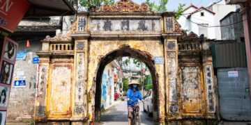 ngoi lang hollywood o ha noi nguoi dan gap dien vien noi tieng nhu com bua 2713.jpg