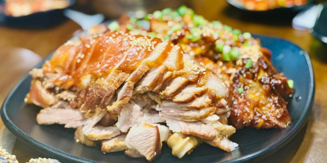 Người trung niên ăn chân giò thường xuyên, có thể xuất hiện 5 thay đổi nguoi trung nien an chan gio thuong xuyen co the xuat hien 5 thay doi 1581.jpg