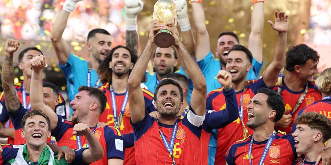 Tây Ban Nha lập kỷ lục khủng sau chức vô địch World Cup 2026 r3 2007103110.jpg