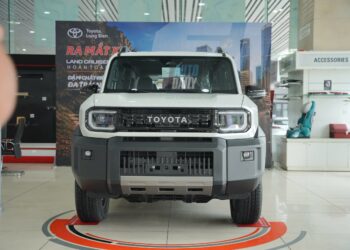 toyota land cruiser fj 27 jpg.20303.jpeg
