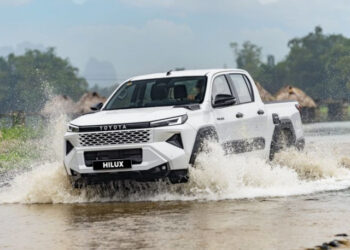 xehay ban tai phev 090726 1.jpg