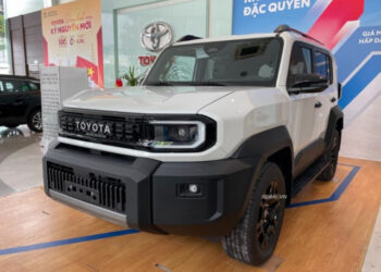 xehay can canh fj 290726 10.jpg