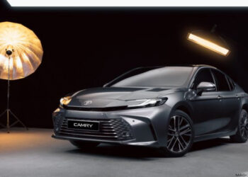 xehay giam gia camry 010726 1.jpg