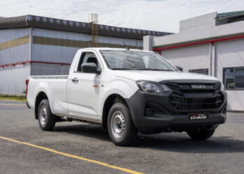 xehay isuzu 1000 290726 2.jpg