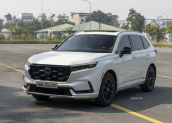 Người dùng VNeID mức 2 được giảm lệ phí trước bạ với ô tô và xe máy khi khai, nộp thuế điện tử xehay le phi truoc ba 140726 2.jpg