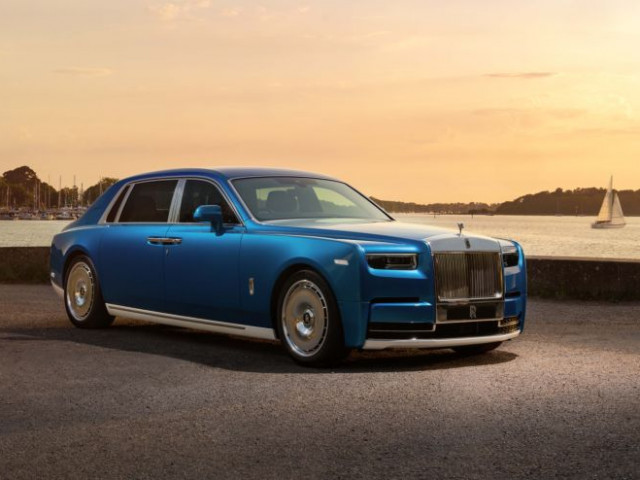 Rolls-Royce Phantom Regatta độc bản ra mắt, tái hiện vẻ đẹp bờ biển miền Nam nước Anh xehay phantom regatta 030726 1.jpg