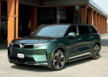 xehay vf9 310726 1.jpg