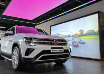 Volkswagen khai trương City Store đầu tiên tại miền Bắc, tung loạt ưu đãi cho khách mua xe trong tháng 7 xehay vw khai truong 200726 4.jpg