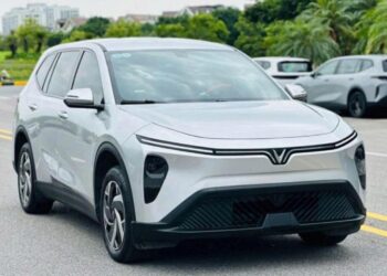 1521786625314 limo green can moc gan 60000 xe sau mot nam ra mat anhdaidien.jpg