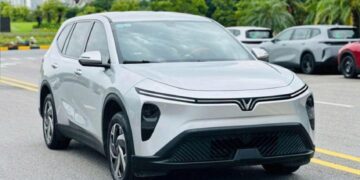 1521786625314 limo green can moc gan 60000 xe sau mot nam ra mat anhdaidien.jpg
