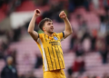 Brighton chốt giá bán Jack Hinshelwood cho MU và Arsenal 3 1608161545.png