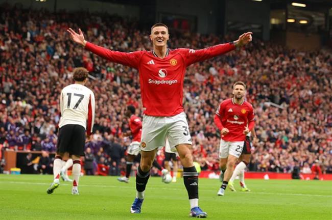 Bayern Munich chốt số tiền chiêu mộ Benjamin Sesko 4 0308172631.png