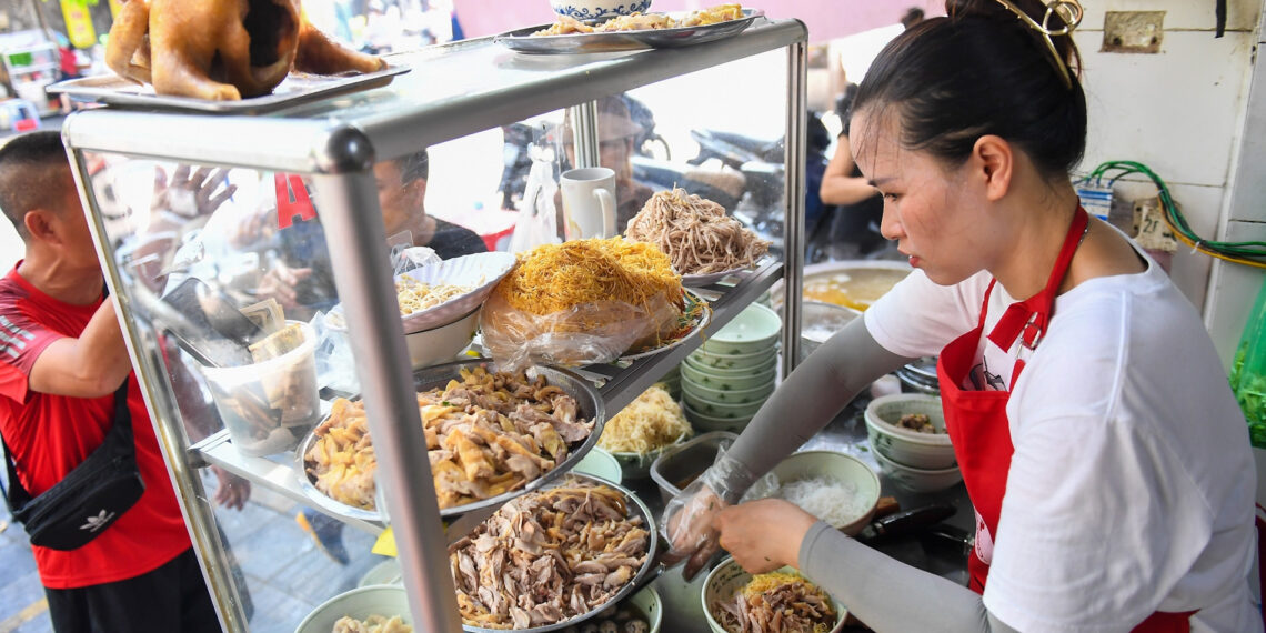 5 quán bún ngon, đông kín khách ở phường Hai Bà Trưng, Hà Nội 5 quan bun ngon dong kin khach o phuong hai ba trung ha noi 3938.jpg