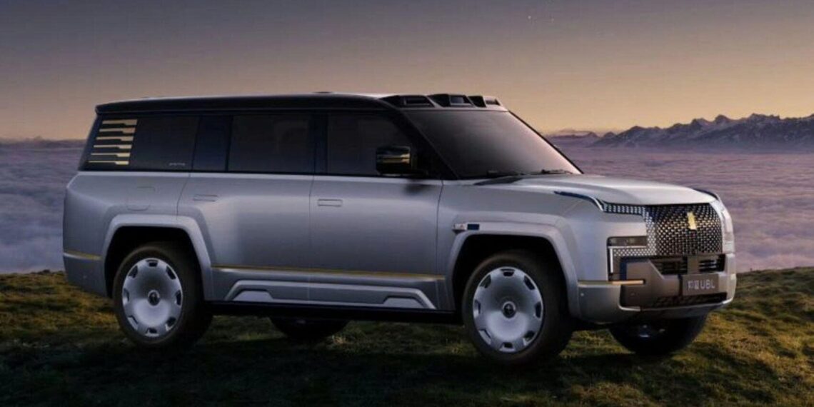 7781786001708 byd ra mat yangwang u8l ban 4 cho anhdaidien.jpg