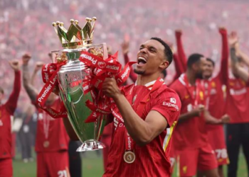 Liverpool được khuyên nên đưa Trent Alexander-Arnold trở lại 9 0508103245.png