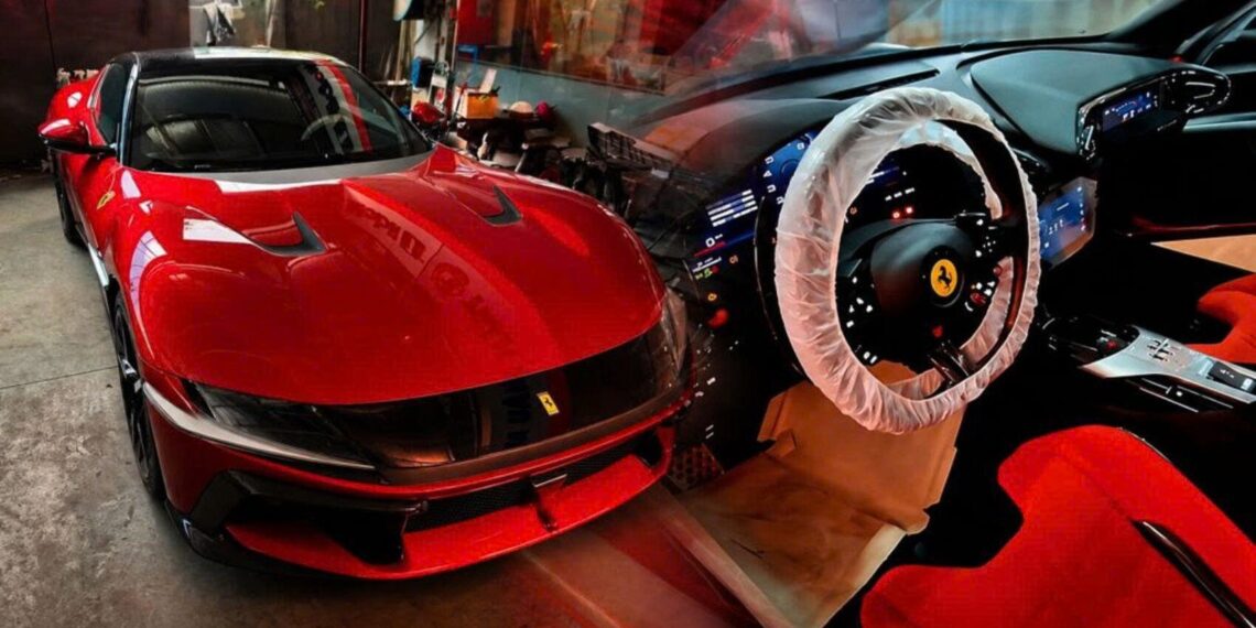 9951787295228 chi tiet ferrari 12cilindri dau tien viet nam anhdaidien.jpg