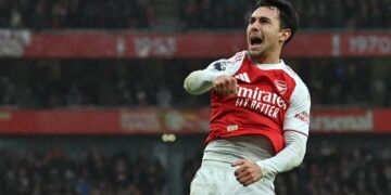 chelsea bat ngo dua sao arsenal vao tam ngam.jpg