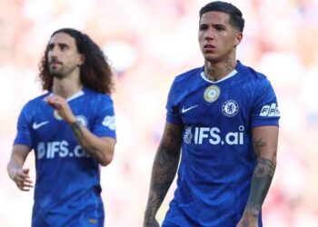 chelsea gui thong diep toi man city vu enzo fernandez.jpg
