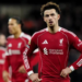 chiec bang doi truong khien curtis jones muon roi liverpool.png
