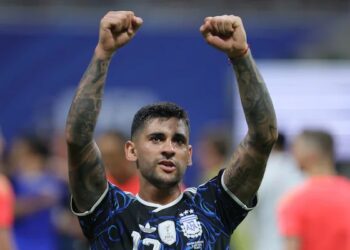 diem tin bong da sang 78 arsenal nham ngoi sao cua kinh dich tottenham.jpg