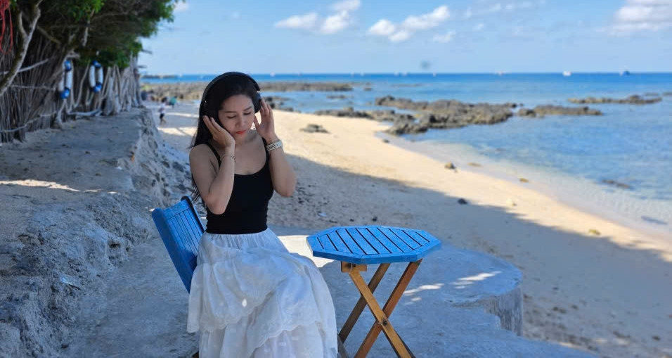 Gia đình Hà Nội 5 lần ghé điểm đến không ô tô ở miền Trung, ăn hải sản 'thả ga' gia dinh ha noi 5 lan ghe diem den khong o to o mien trung an hai san tha ga 1842.jpg