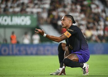 Raphinha lên tiếng về màn ăn mừng "mời gọi" Julian Alvarez hqcayqyaaaaclxd 2408110505.jpg