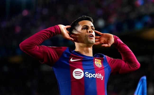 Joao Cancelo chuẩn bị trở lại Barcelona lần thứ 3 joao cancelo 1708082148.jpg