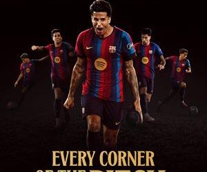 joao cancelo co lan thu ba khoac ao barcelona.jpg